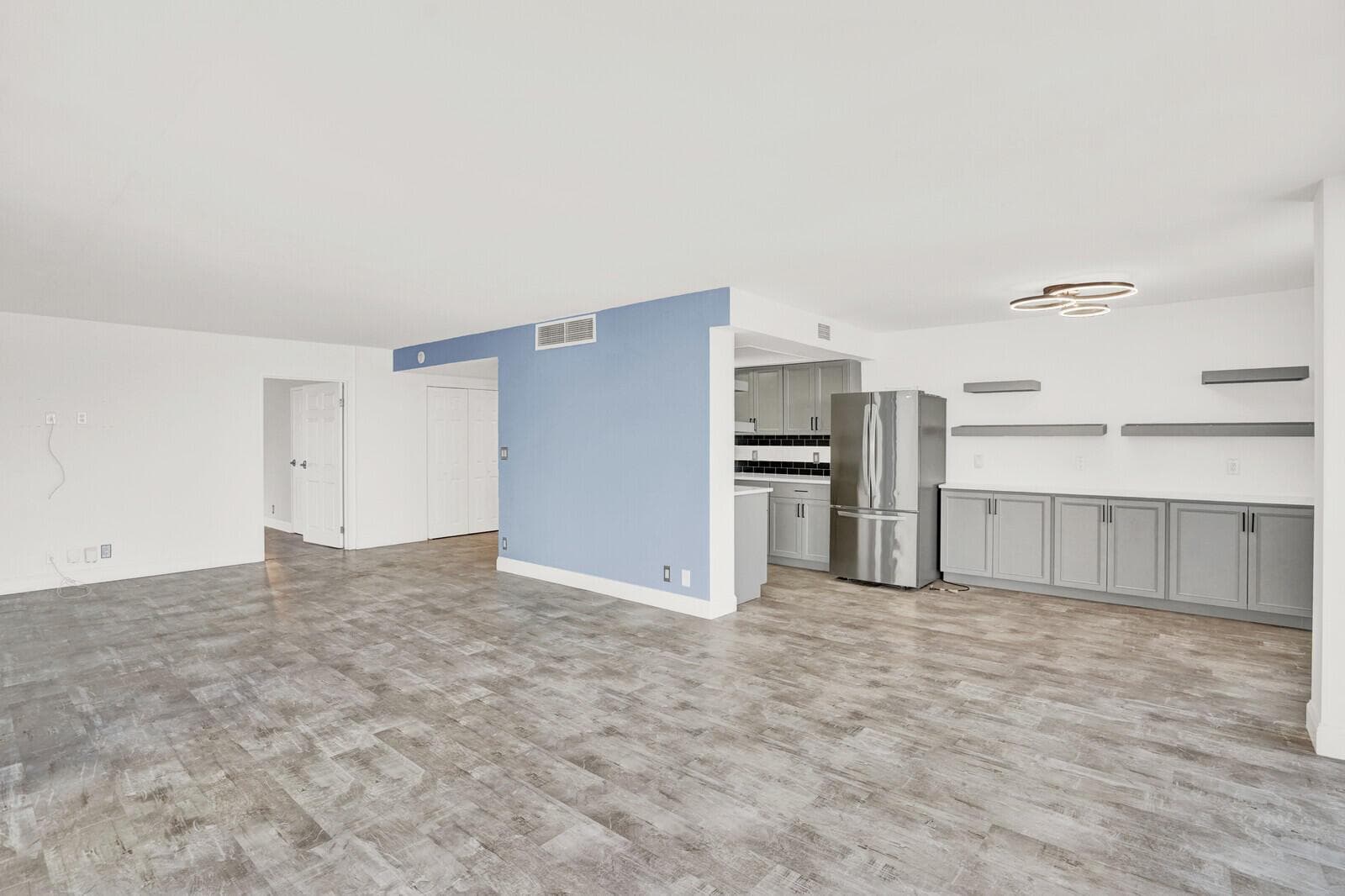 5460 N Ocean Drive 1d photo 19