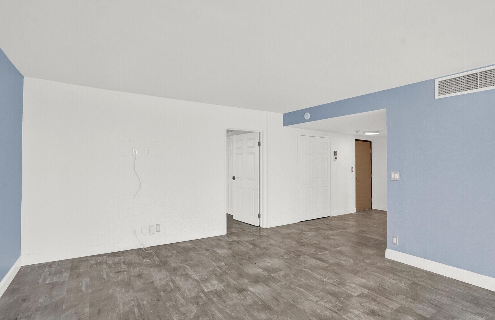 5460 N Ocean Drive 1d photo 25