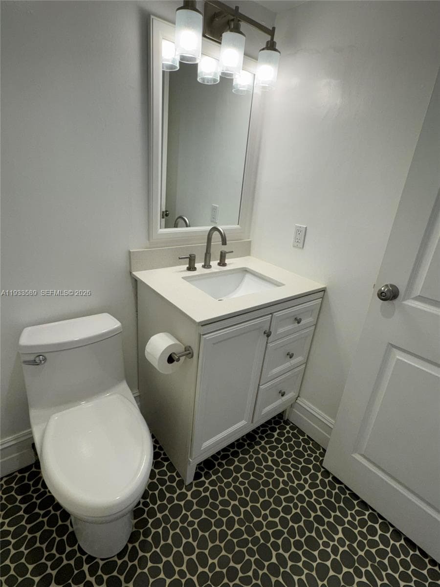 1600 SE 15th St 607 photo 5