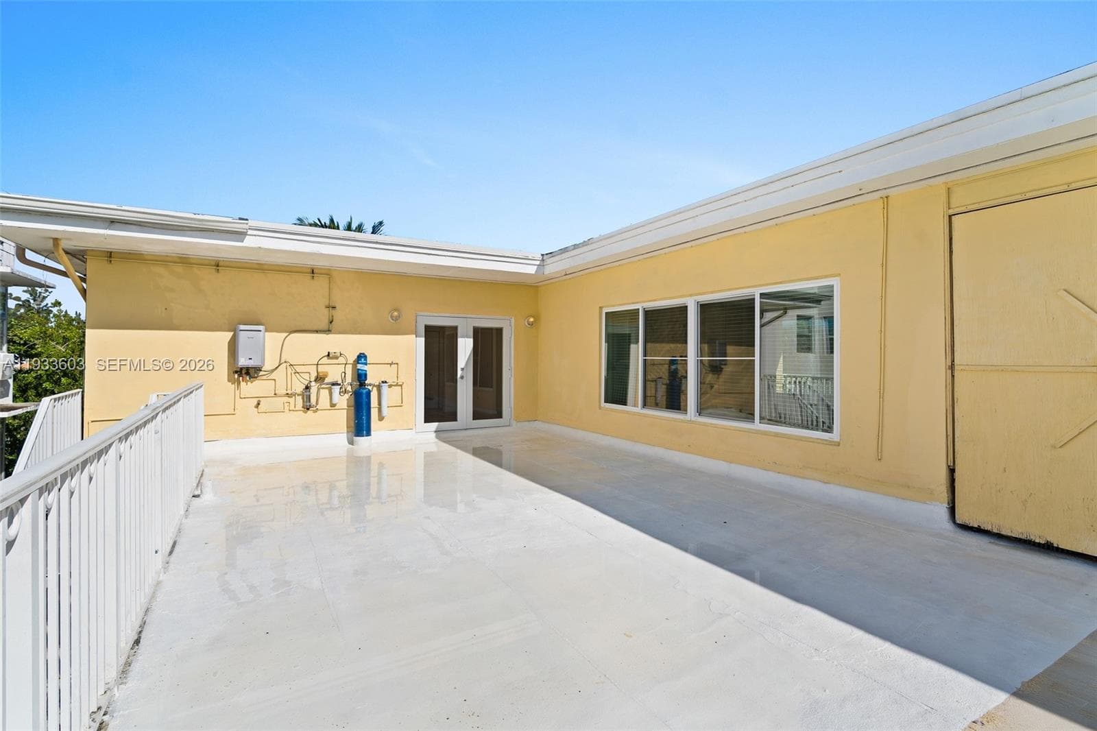 1925 Calais Drive 6 photo 14