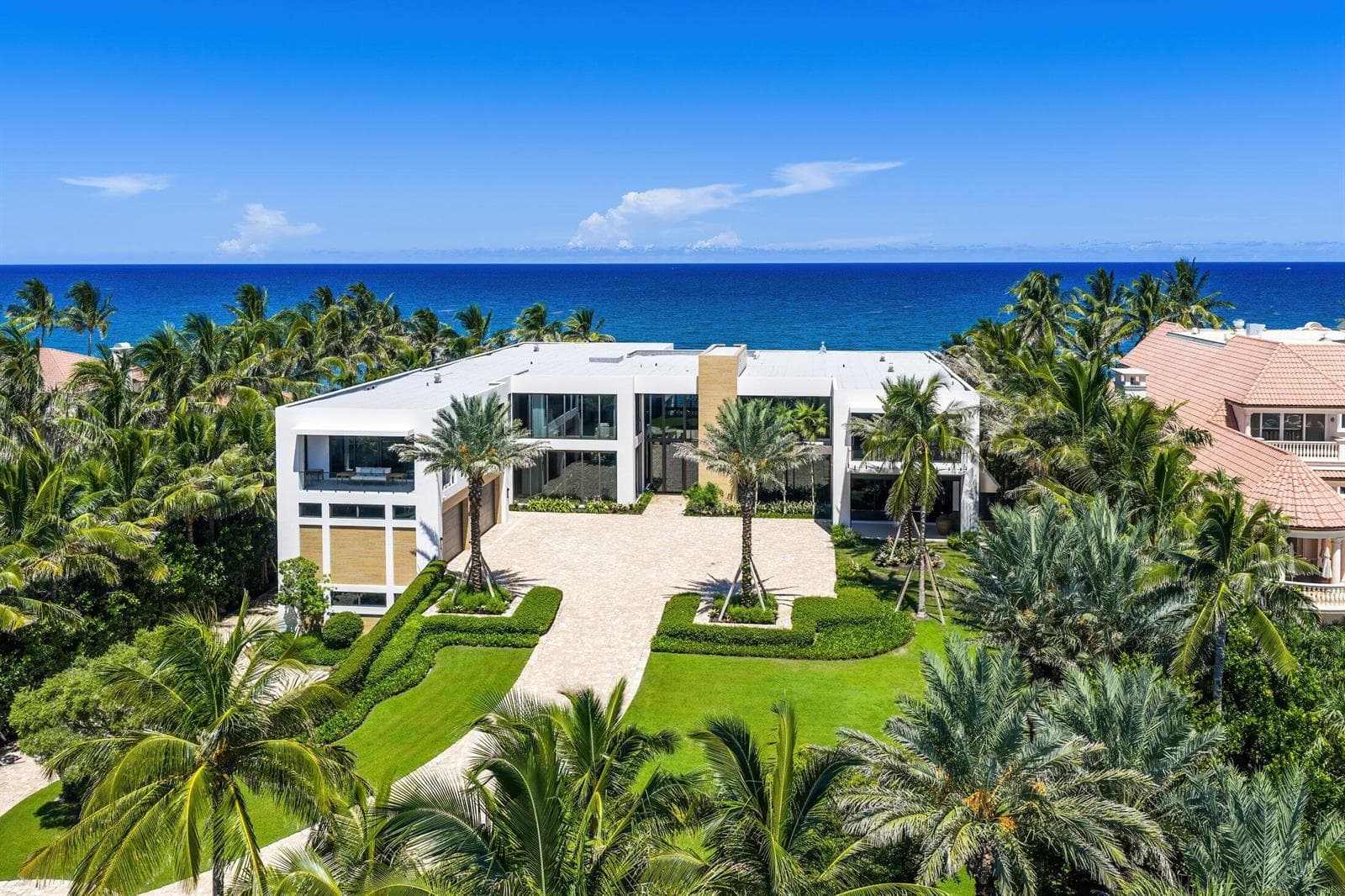 1260 S Ocean Boulevard photo 1