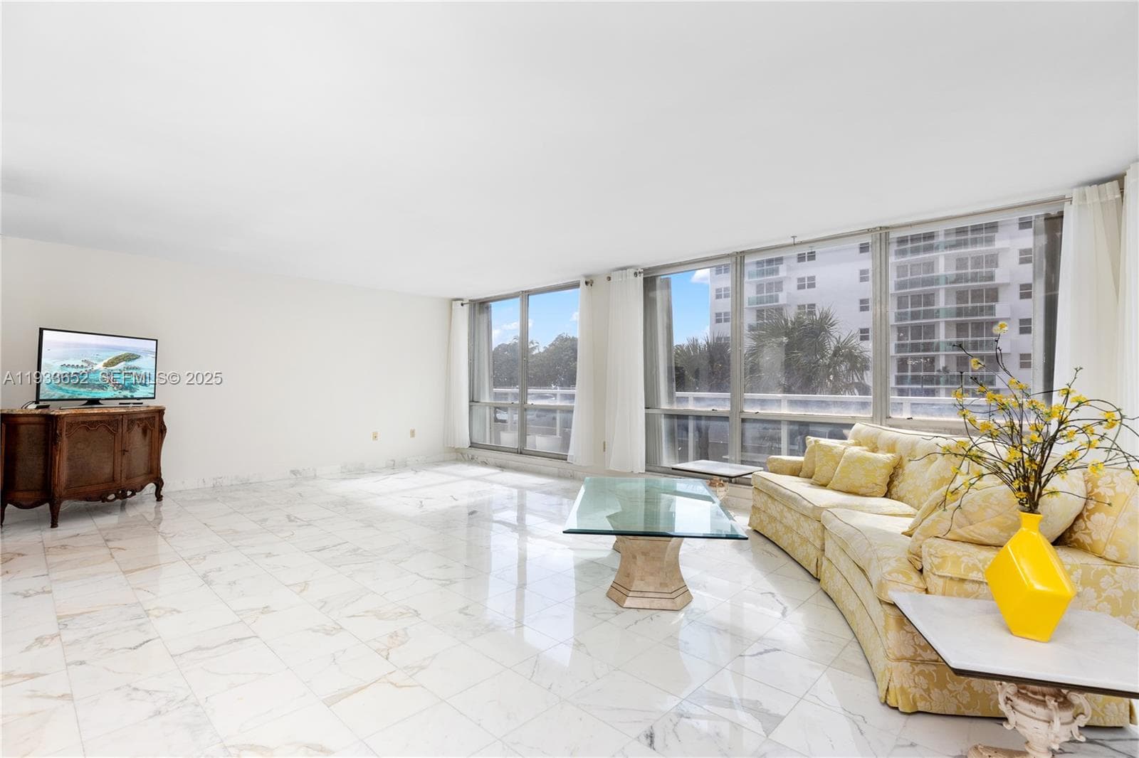 2751 Ocean Dr 208S photo 1
