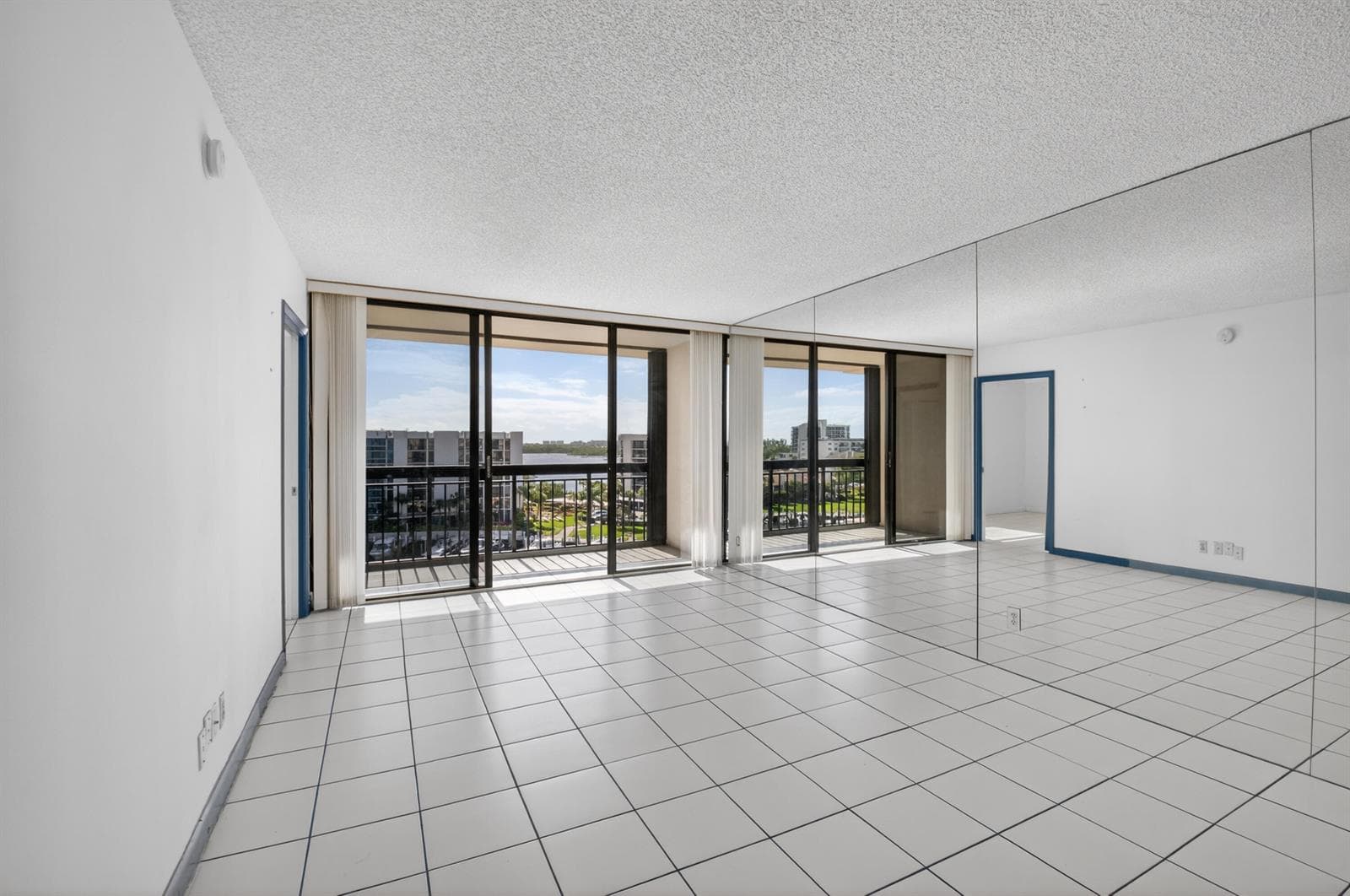 2707 N Ocean Boulevard D706 photo 8