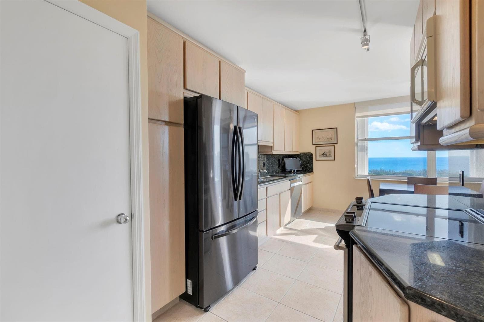 936 Intracoastal Drive 21D photo 17