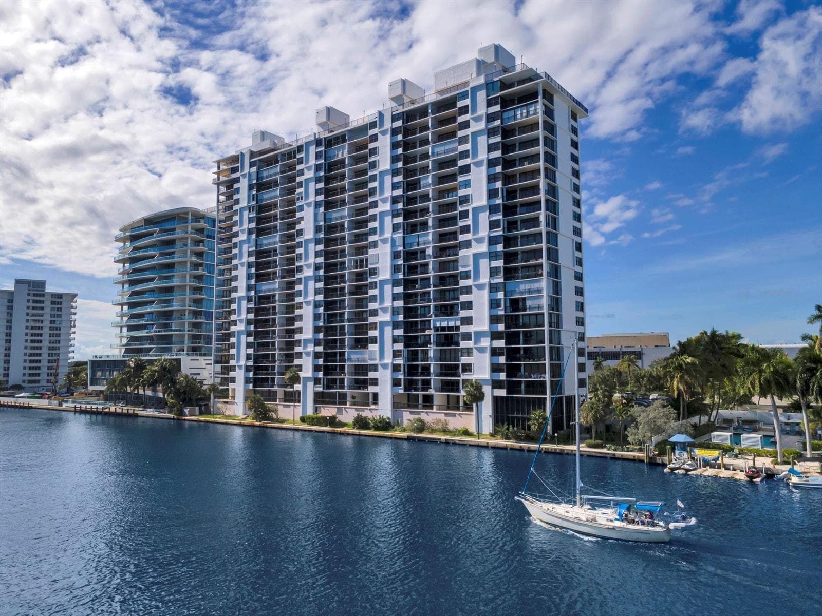 936 Intracoastal Drive 21D photo 1