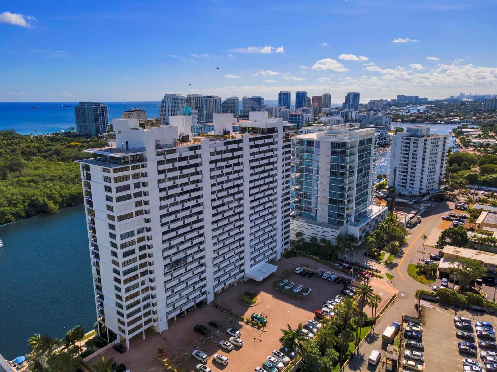 936 Intracoastal Drive 21D photo 4