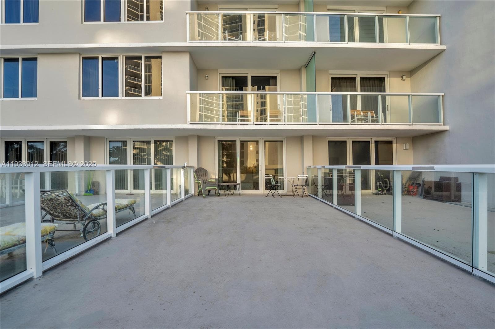 19201 Collins Ave 124 photo 14