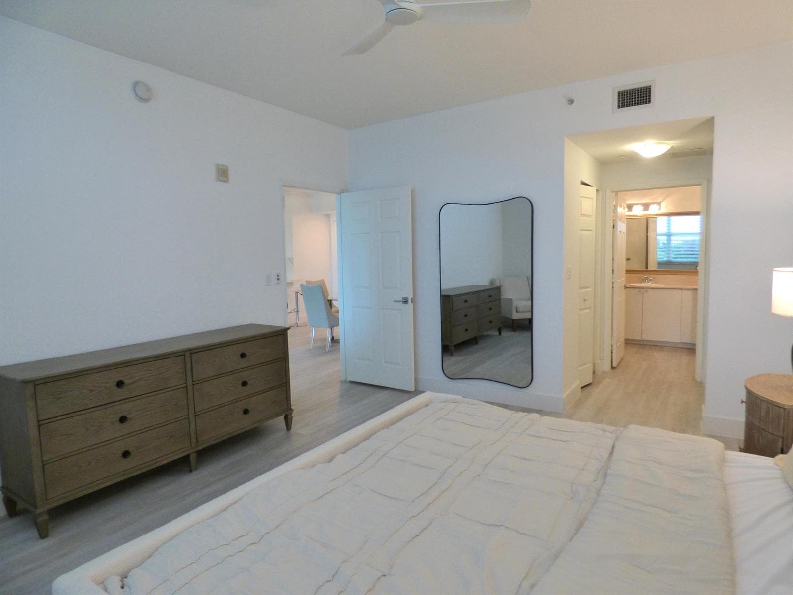 802 W Windward Way 303 photo 8