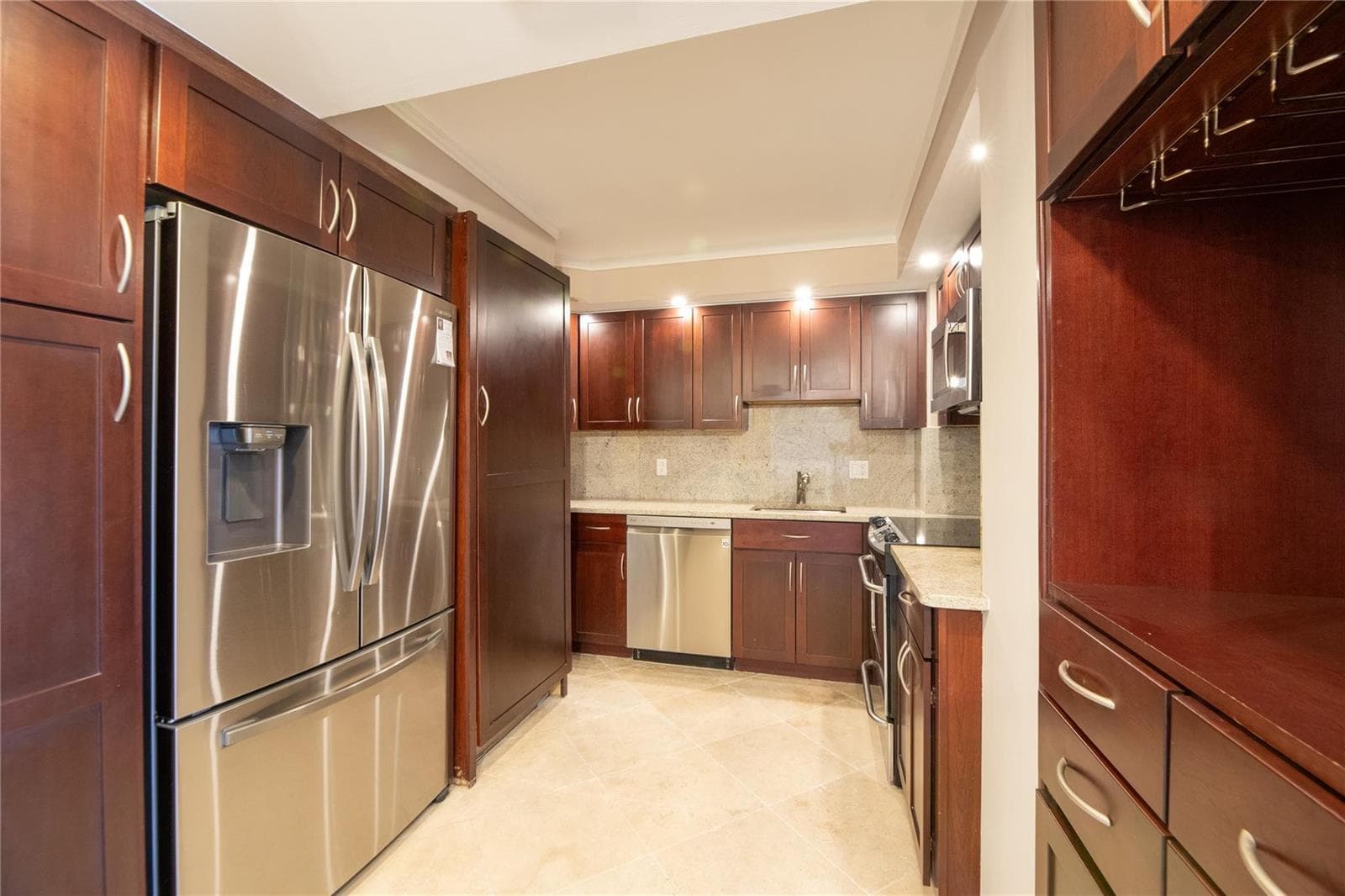 1 Las Olas Circle 605 photo 10