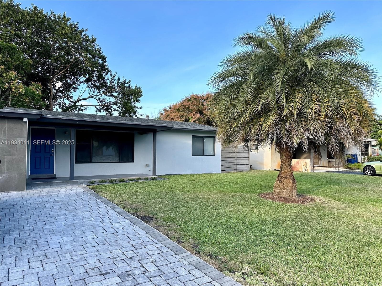 513 NW 30th St photo 2