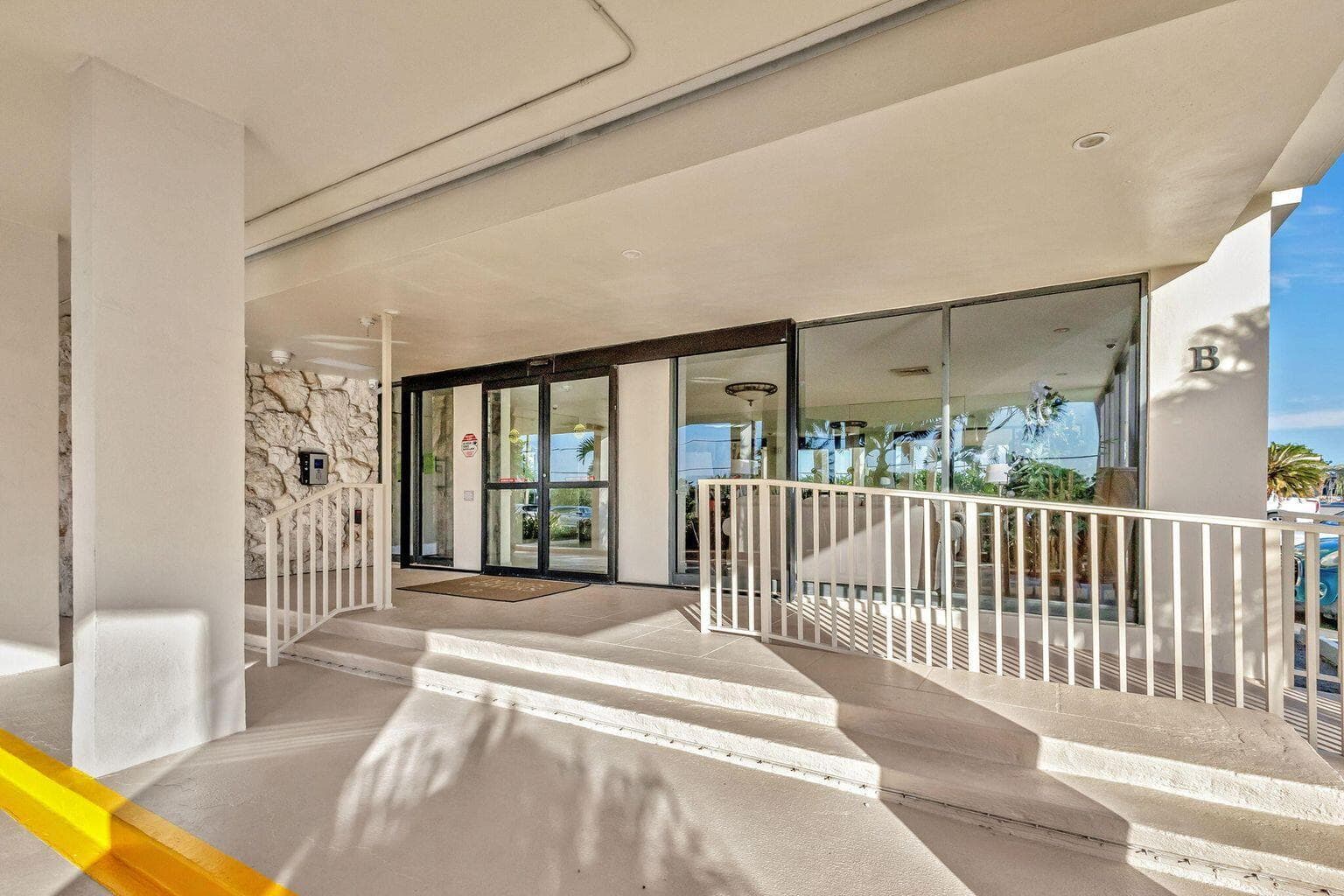 5480 N Ocean Drive B1a photo 23