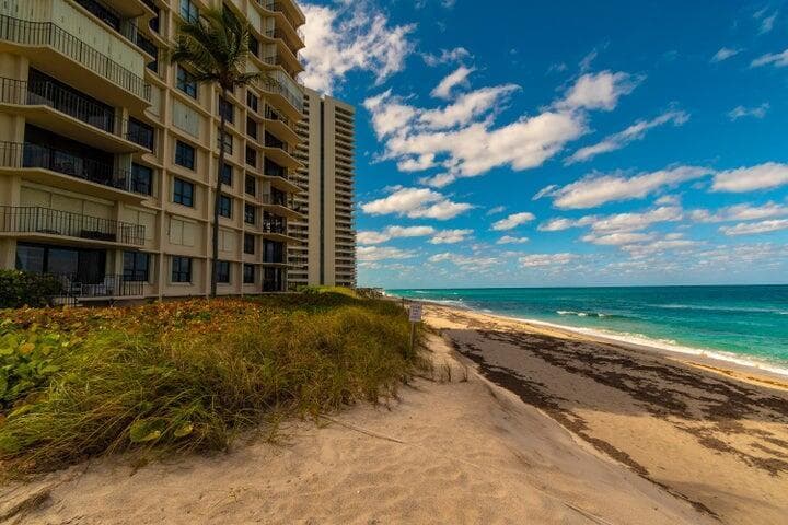 5480 N Ocean Drive B1a photo 17