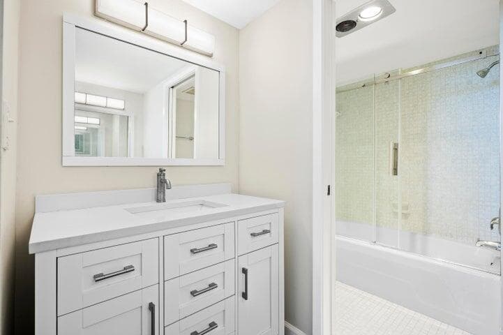 5480 N Ocean Drive B1a photo 10