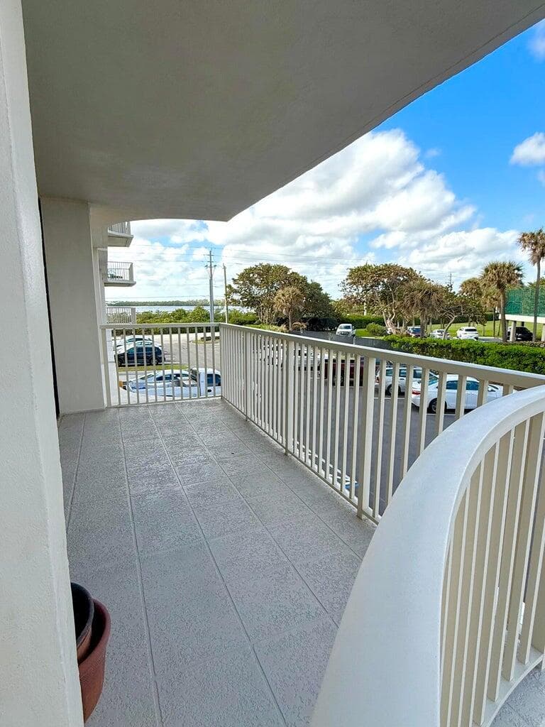 5480 N Ocean Drive B1a photo 14