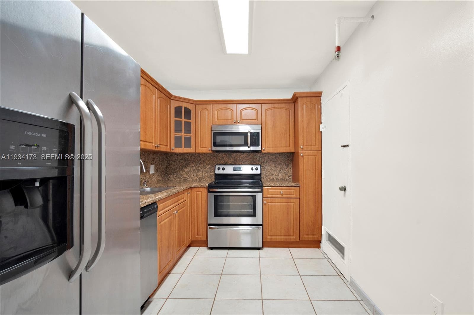 400 Kings Point Dr 1604 photo 13