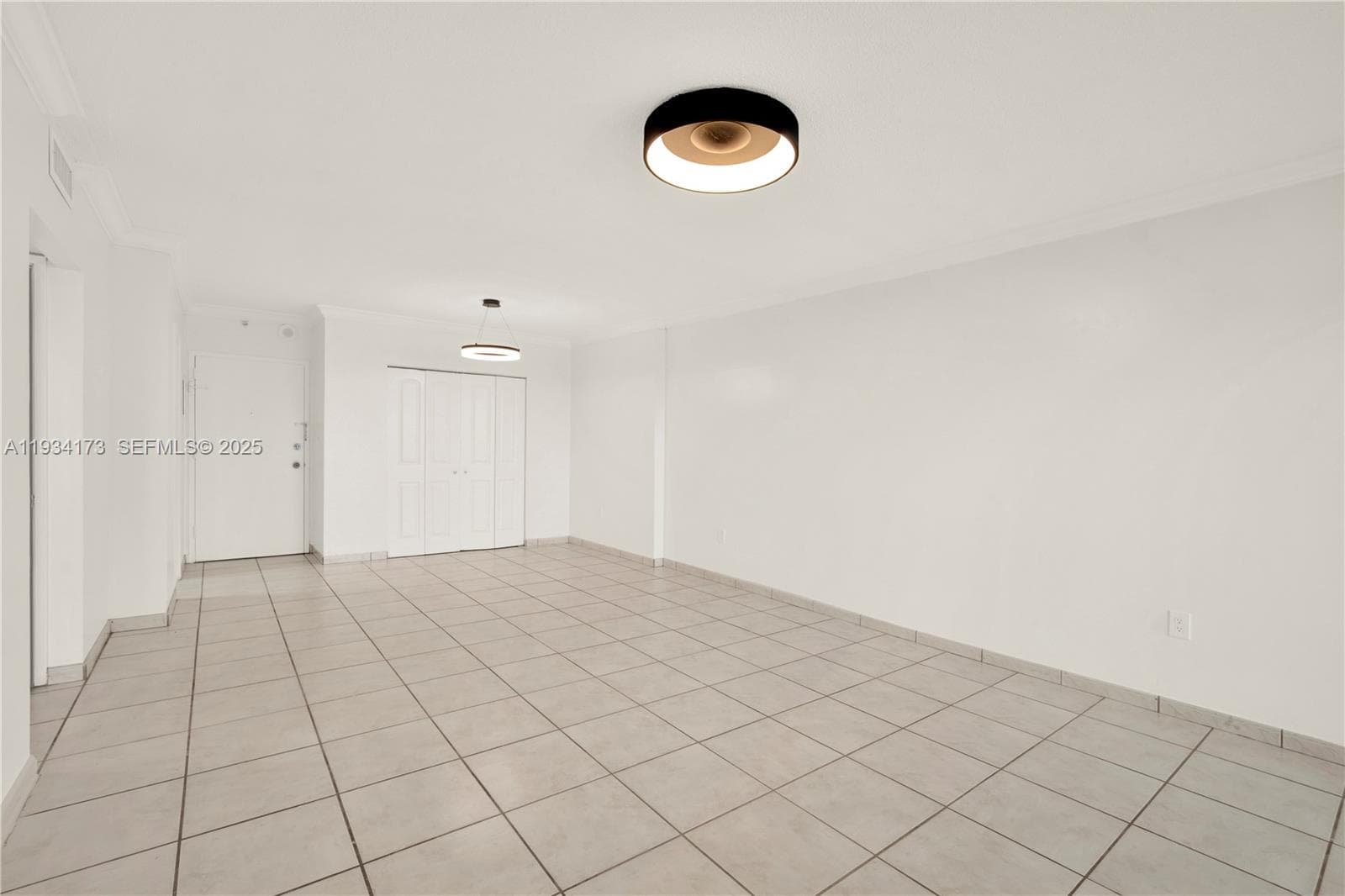 400 Kings Point Dr 1604 photo 18
