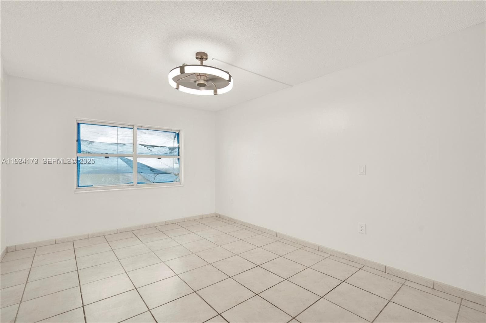 400 Kings Point Dr 1604 photo 15