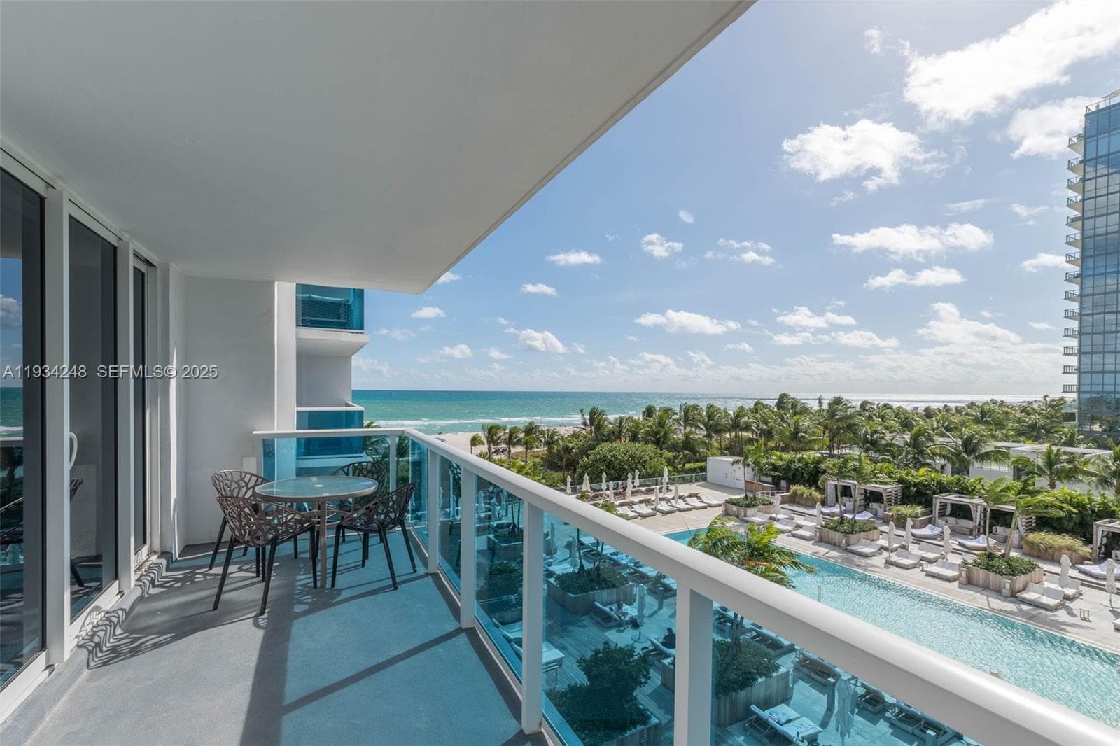 2301 Collins Ave 507 photo 1