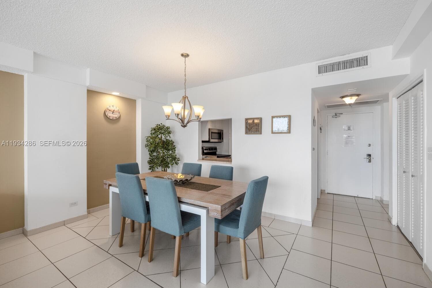 5601 Collins Ave 1019 photo 17