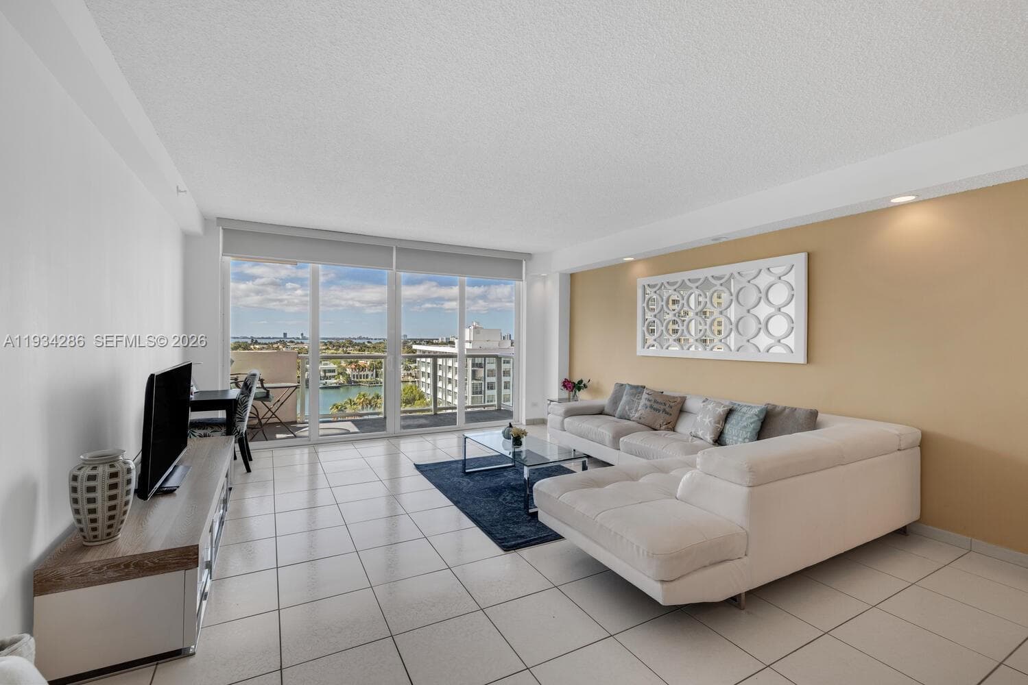 5601 Collins Ave 1019 photo 16