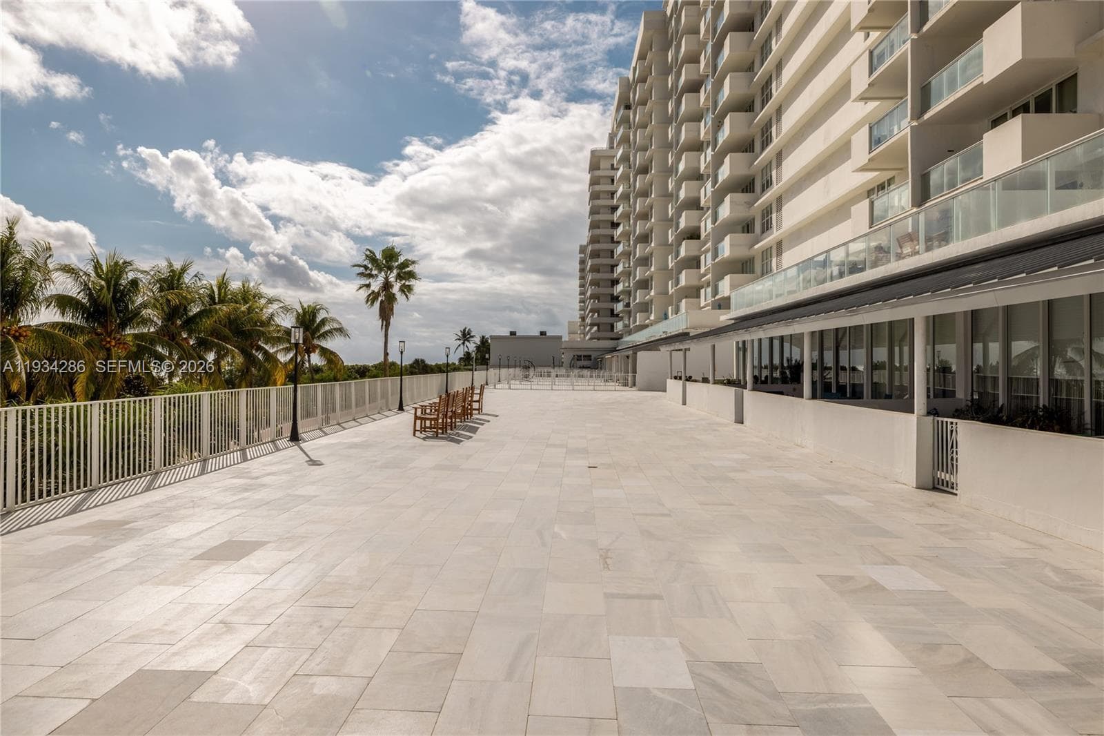 5601 Collins Ave 1019 photo 7