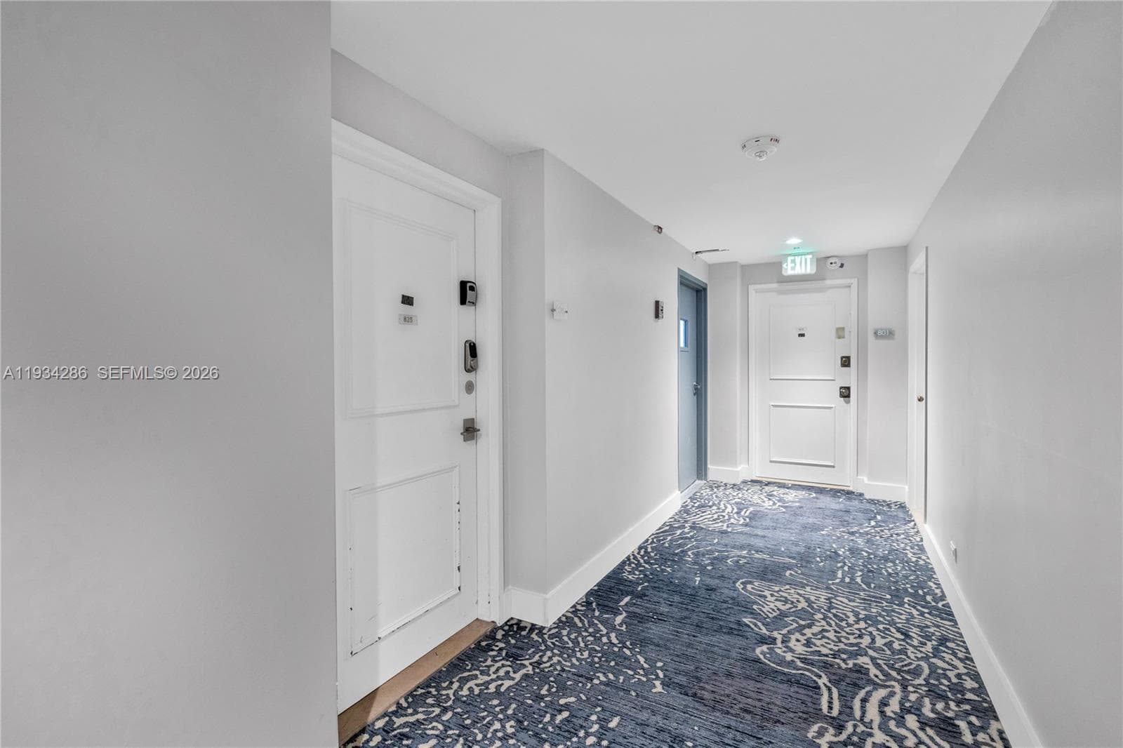 5601 Collins Ave 1019 photo 1