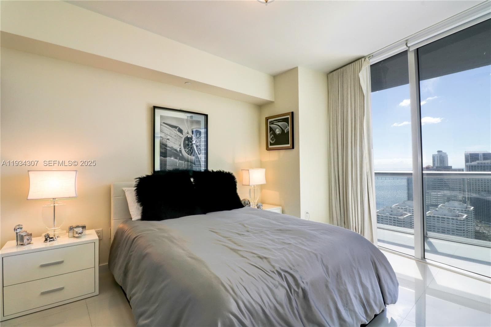 495 Brickell Ave 4011 photo 12