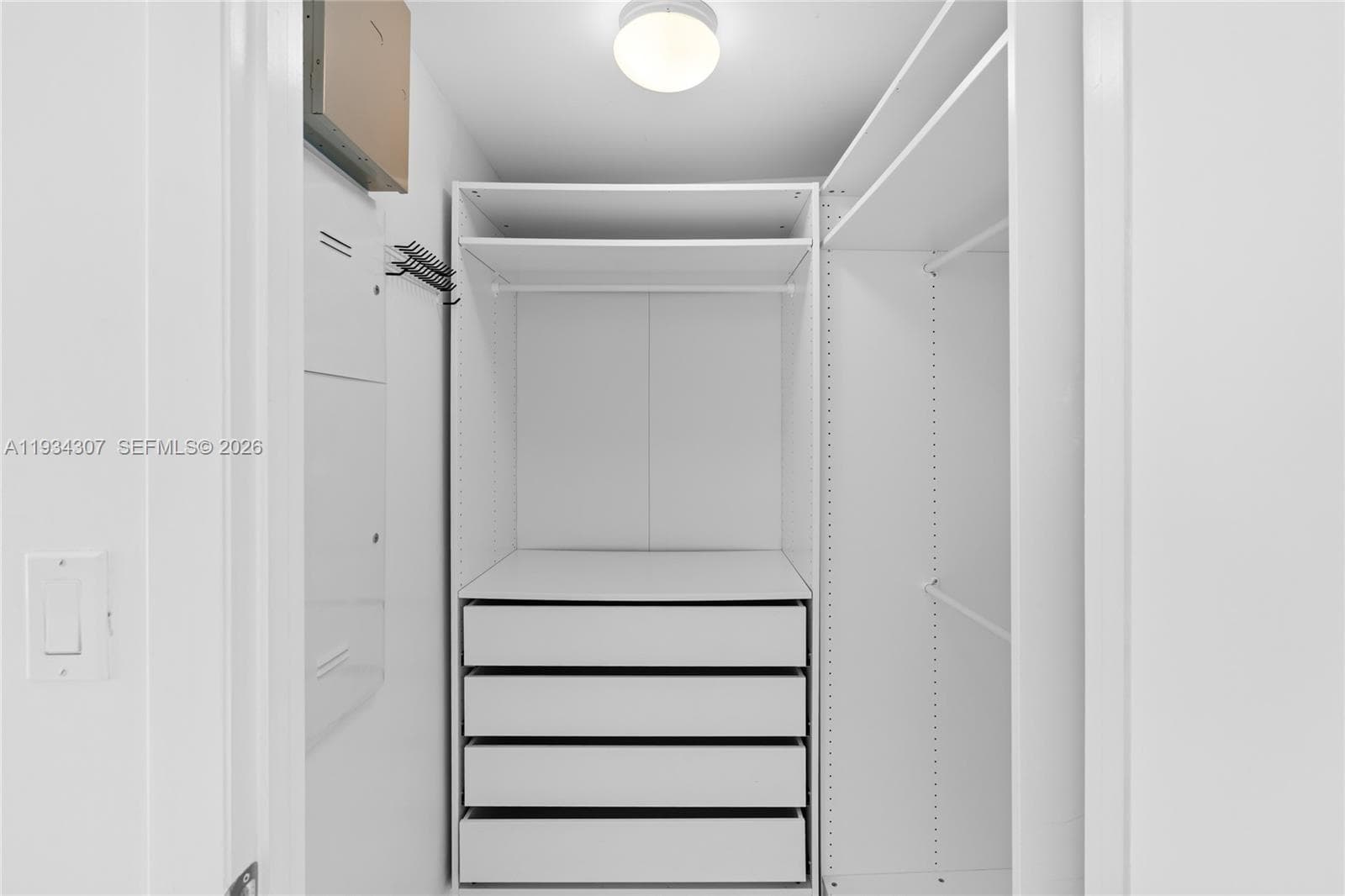 495 Brickell Ave 4011 photo 22