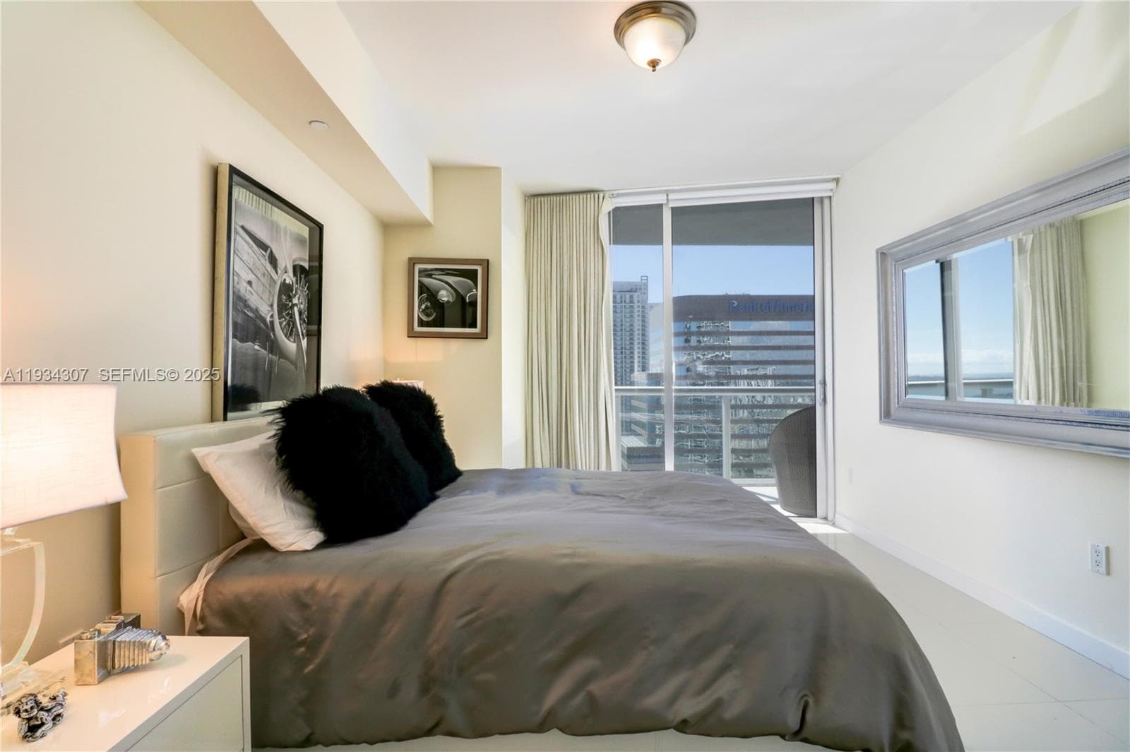 495 Brickell Ave 4011 photo 11
