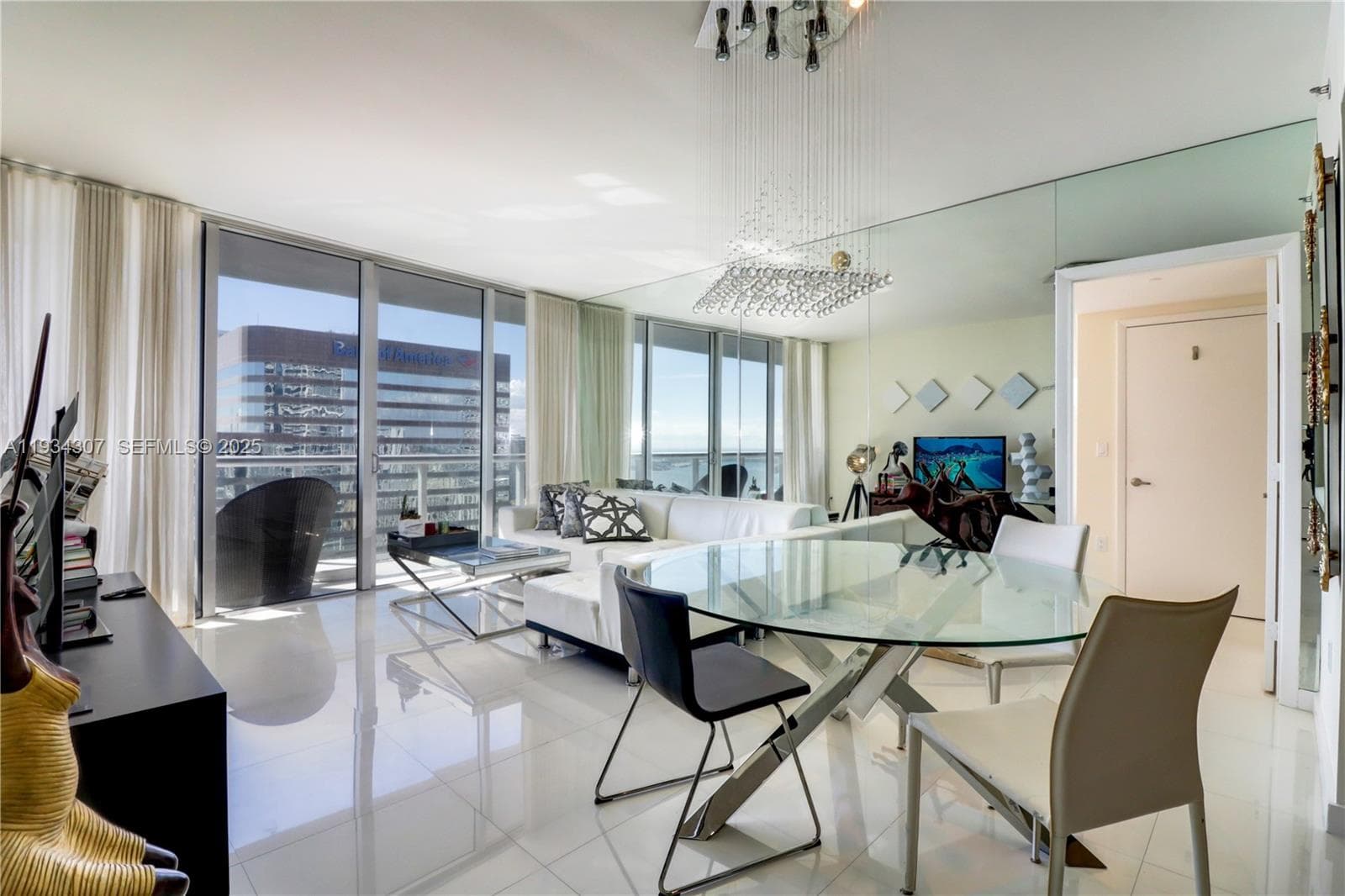 495 Brickell Ave 4011 photo 4