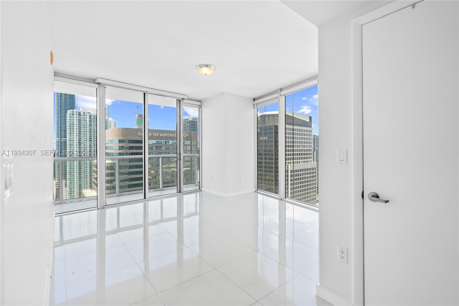 495 Brickell Ave 4011 photo 21