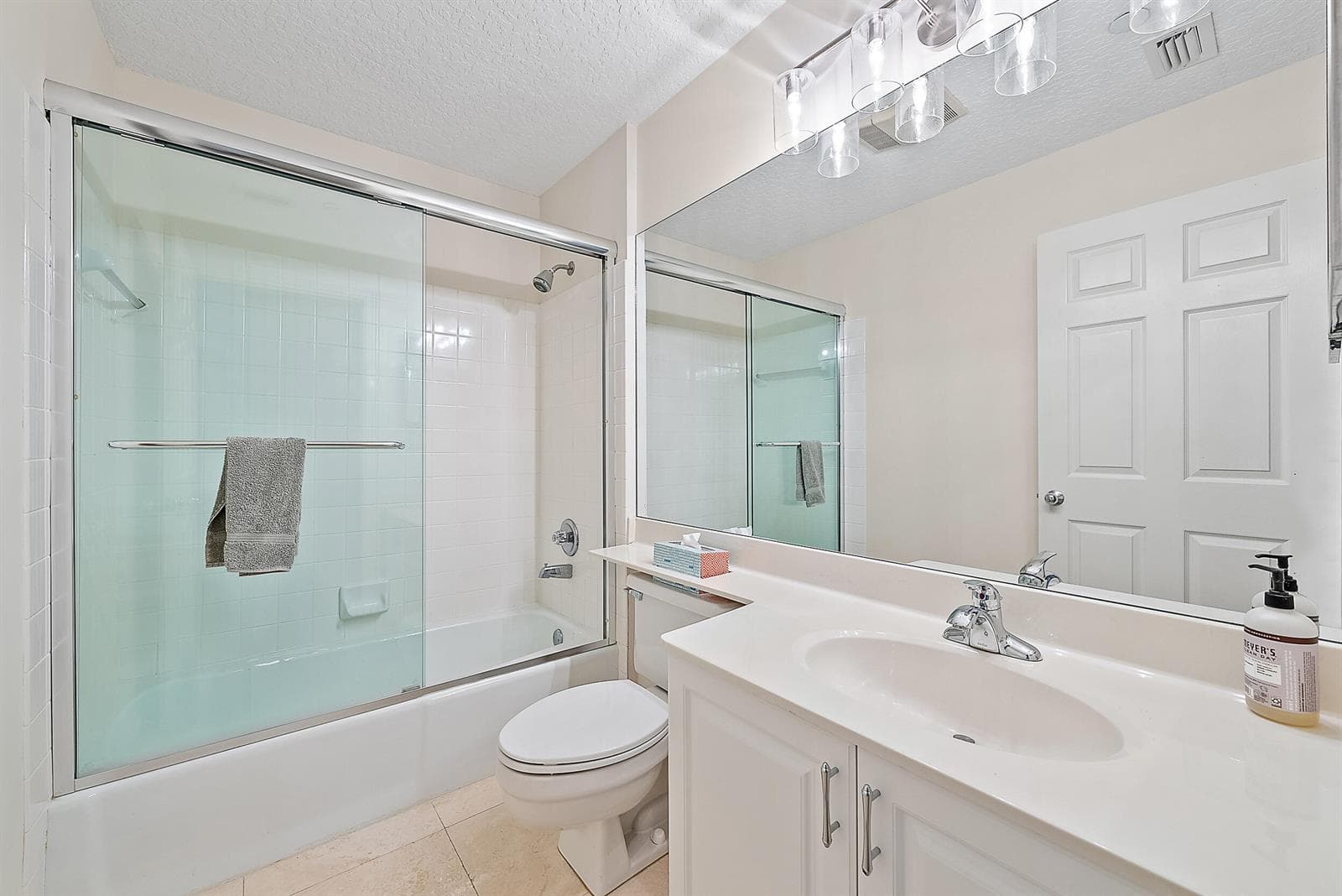 926 Oak Harbour Drive photo 17
