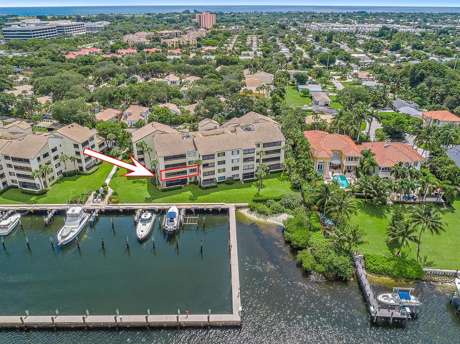 926 Oak Harbour Drive photo 1