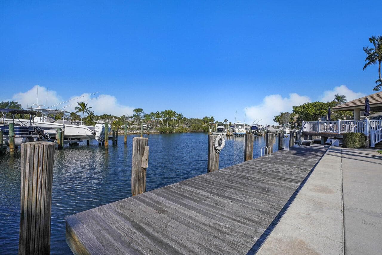 926 Oak Harbour Drive photo 24