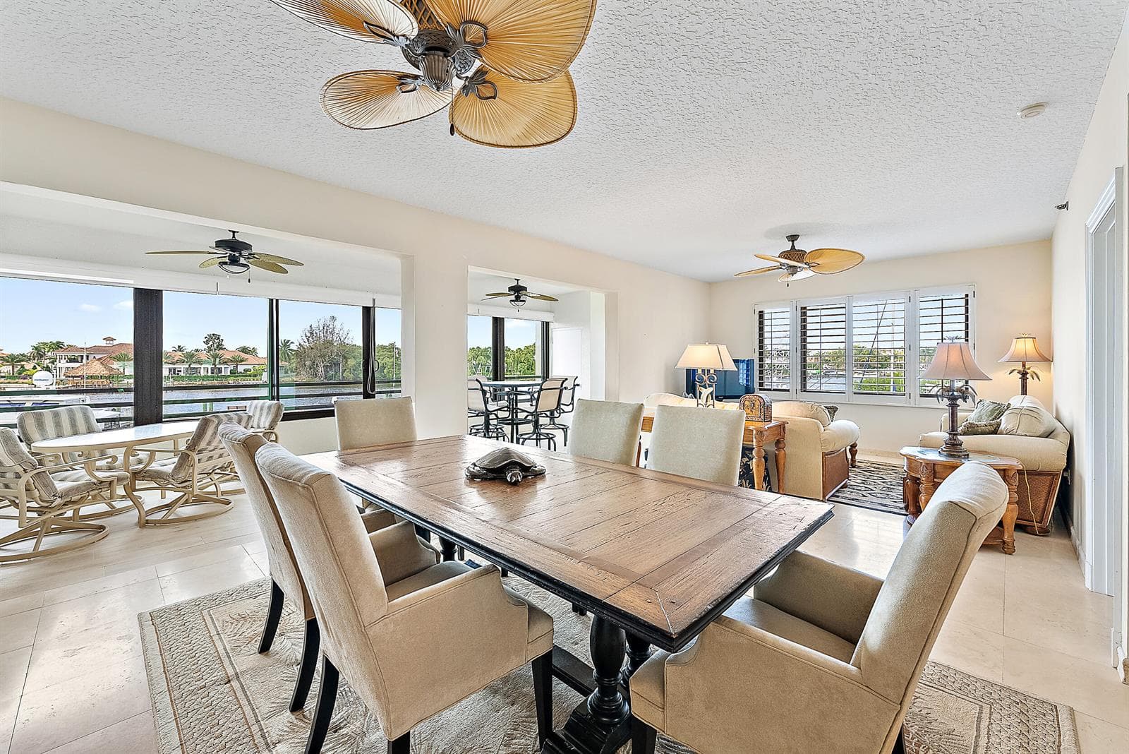 926 Oak Harbour Drive photo 11