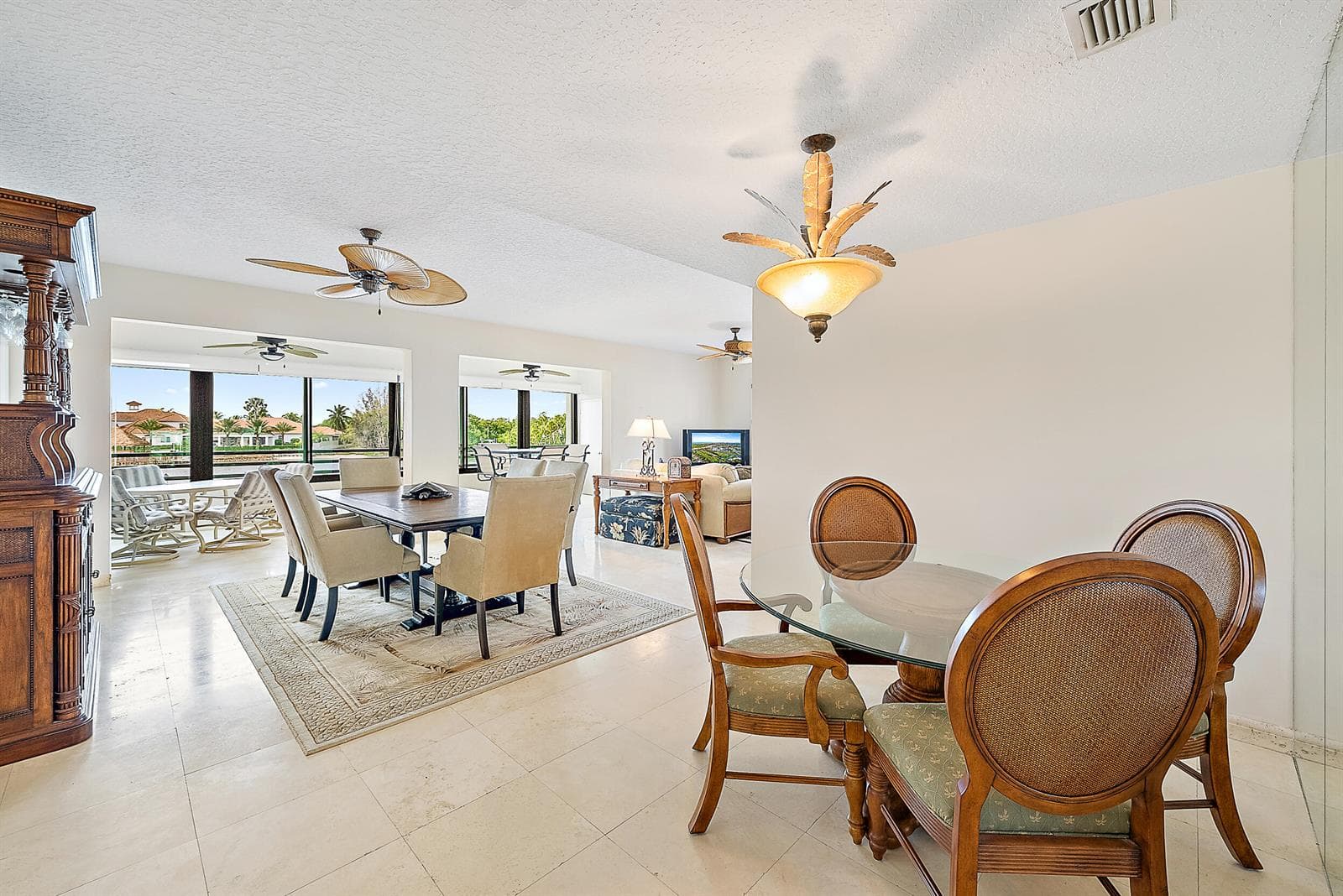 926 Oak Harbour Drive photo 4