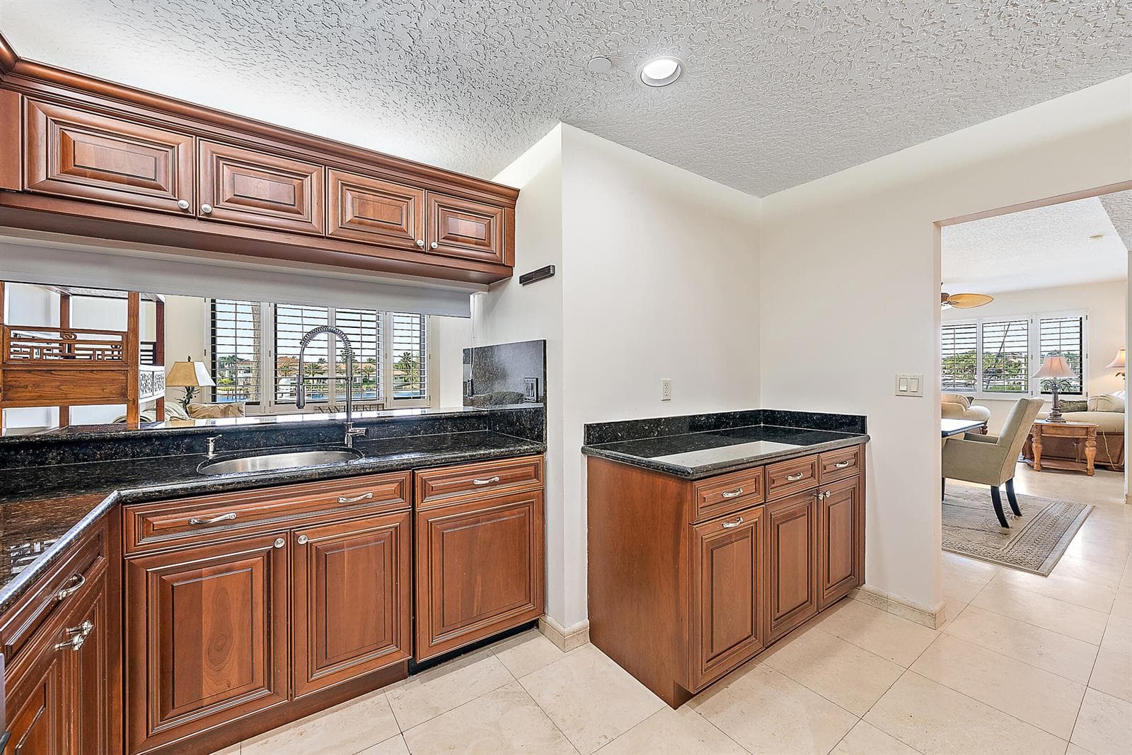 926 Oak Harbour Drive photo 8