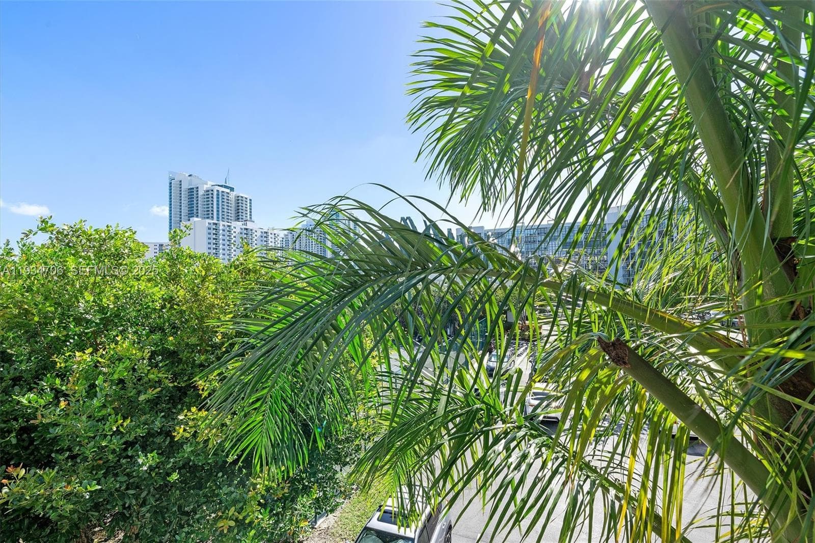 1000 Parkview Dr 316 photo 24