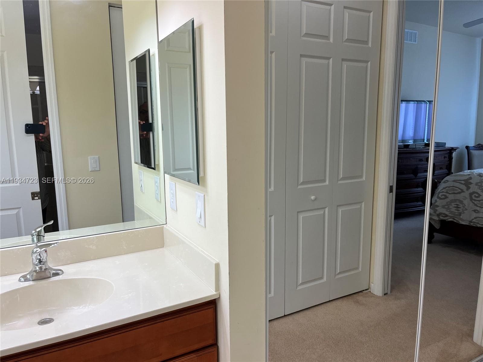 3500 Oaks Clubhouse Dr 308 photo 19