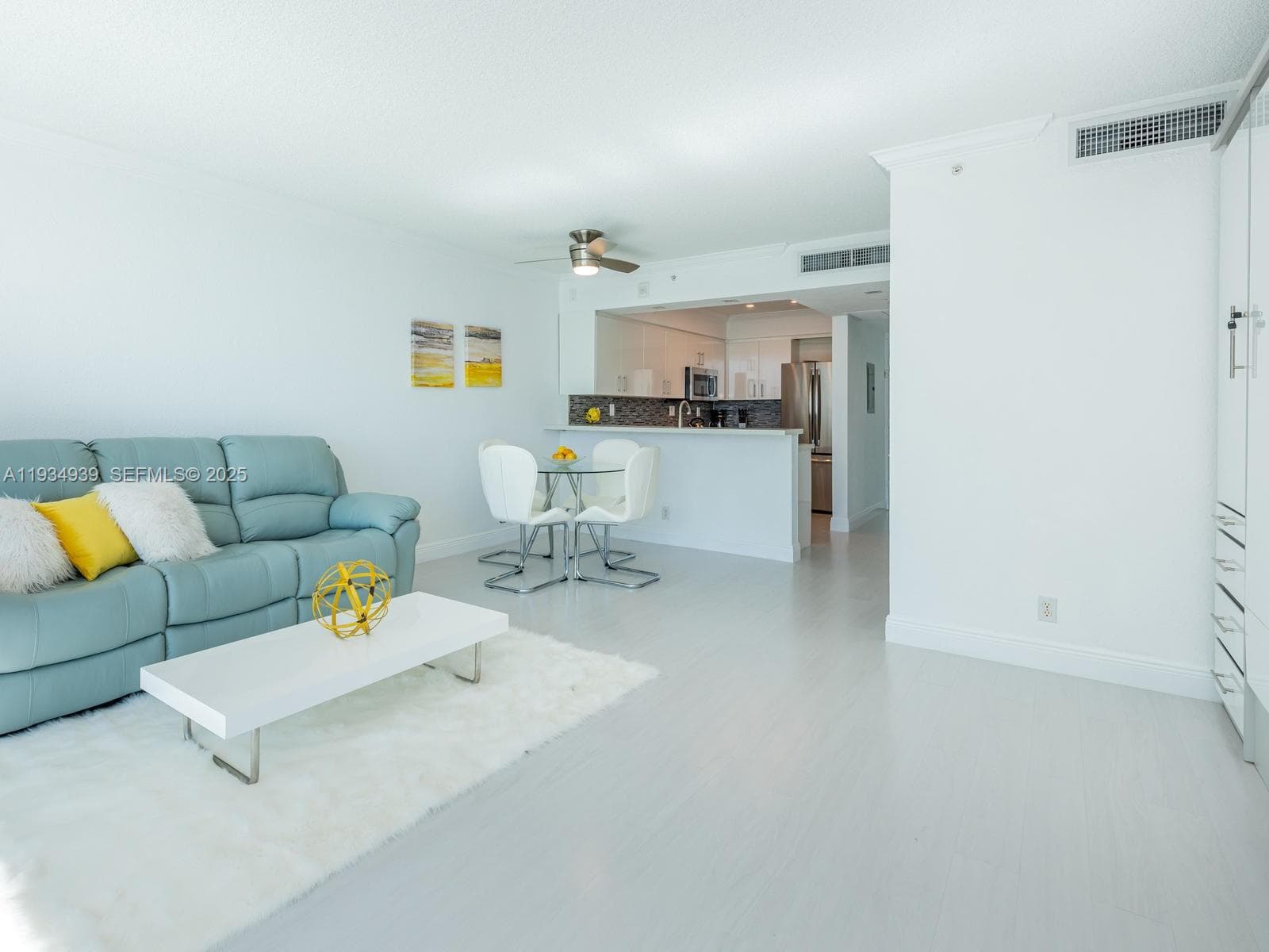 2501 S Ocean Dr 1012(available August 31) photo 12