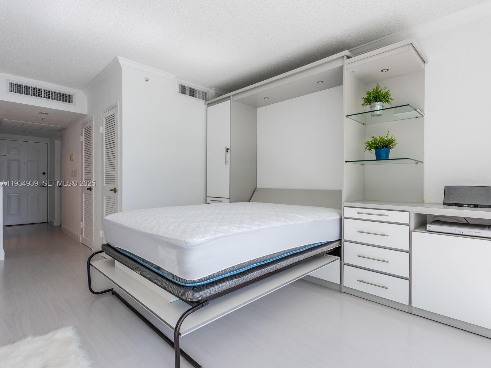 2501 S Ocean Dr 1012(available August 31) photo 22