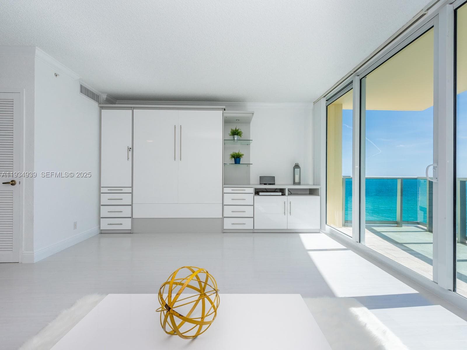 2501 S Ocean Dr 1012(available August 31) photo 11