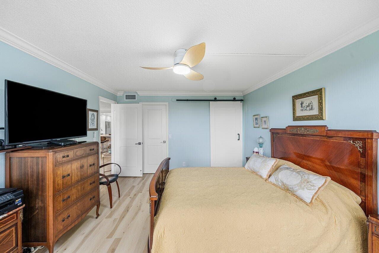2809 Florida Boulevard 408 photo 19
