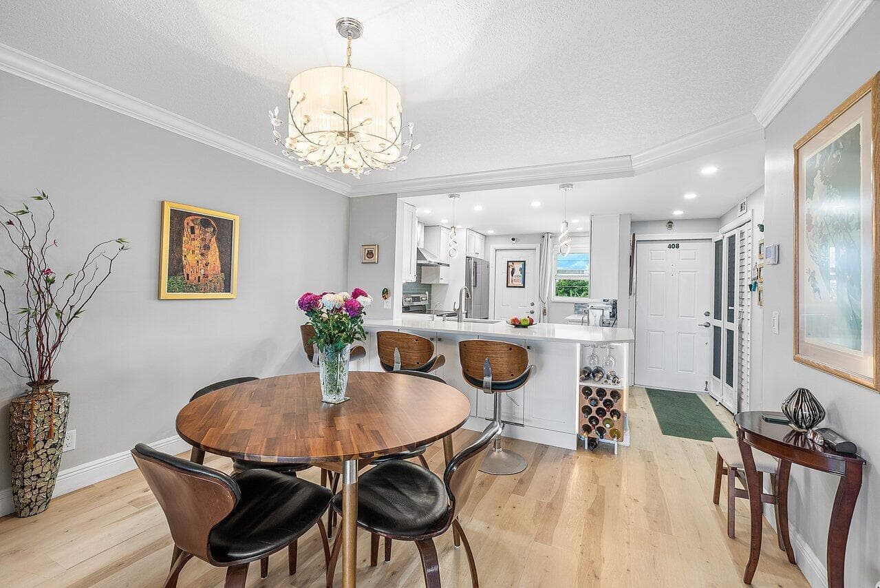 2809 Florida Boulevard 408 photo 8