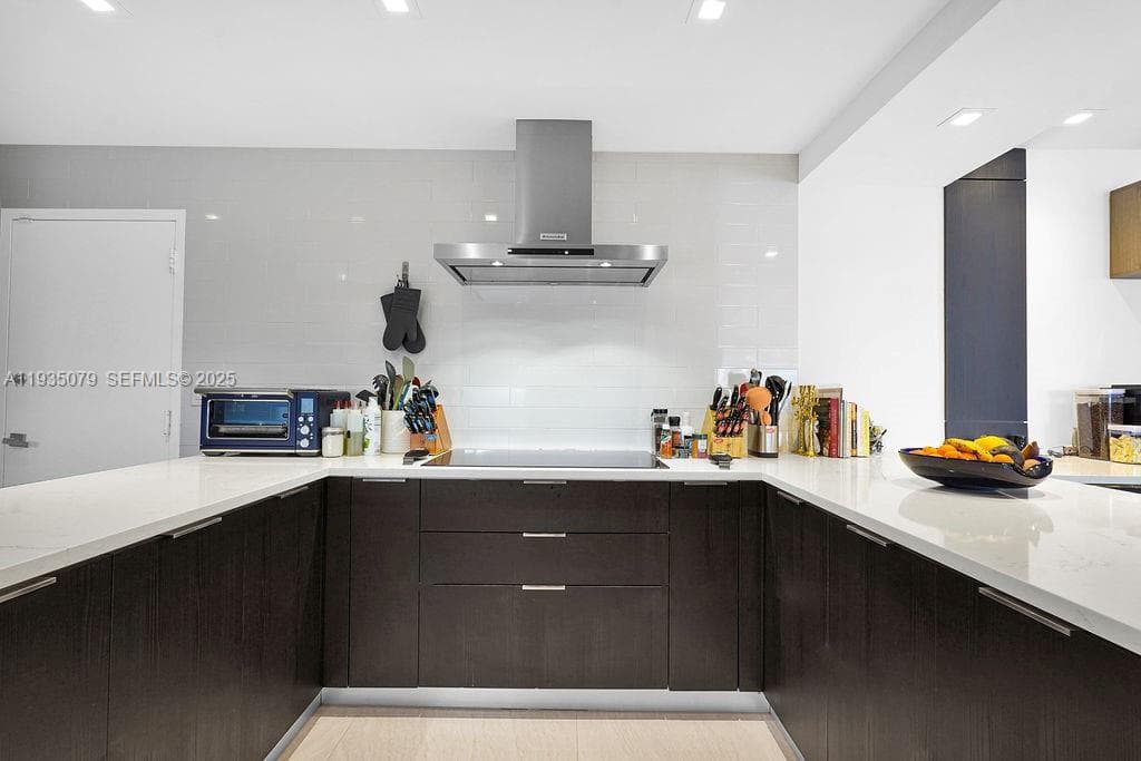 10155 Collins Ave 1106 photo 16