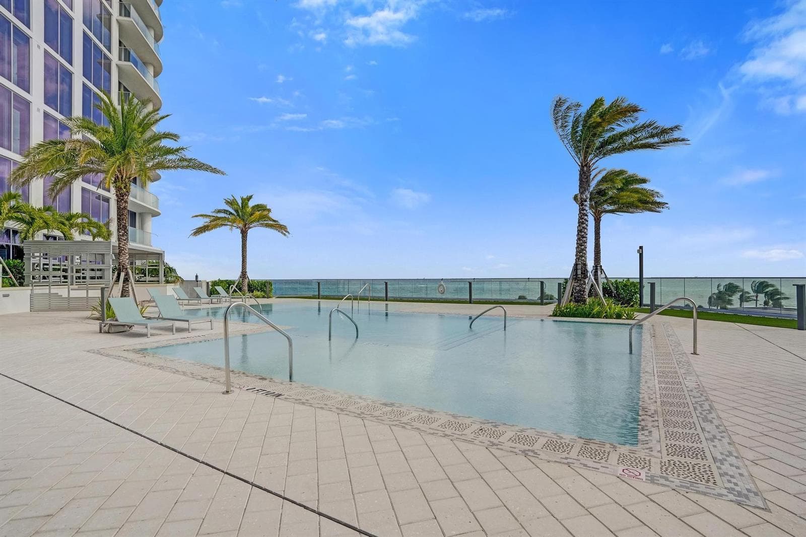 153 N Seabreeze Boulevard 504-s photo 3