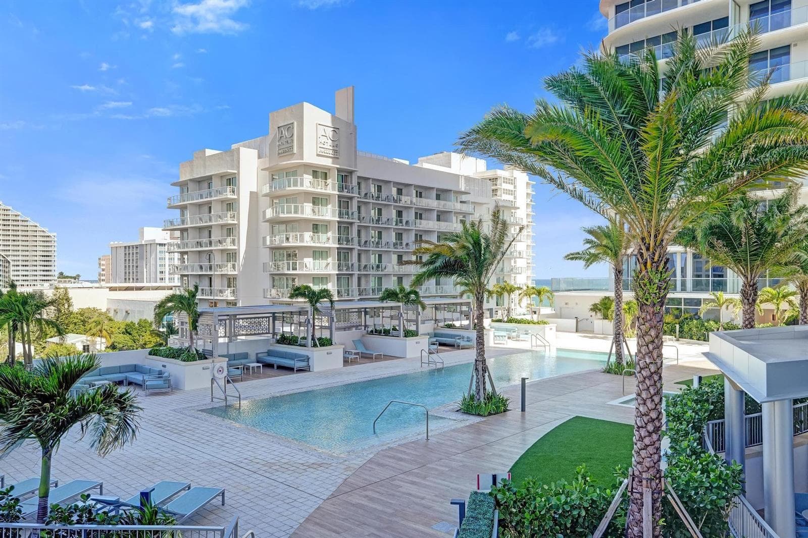 153 N Seabreeze Boulevard 504-s photo 21