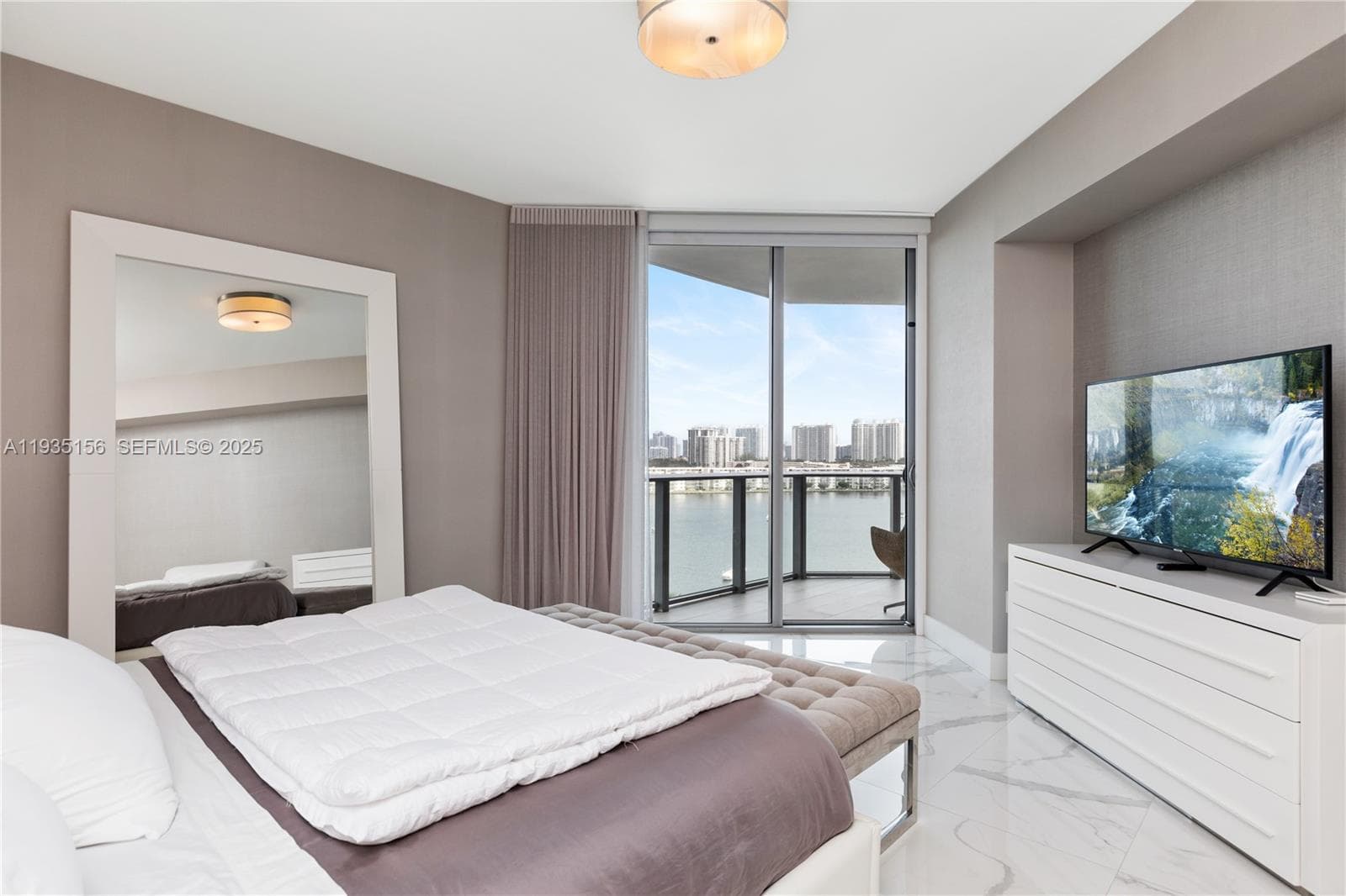 17301 Biscayne Blvd 908 photo 17