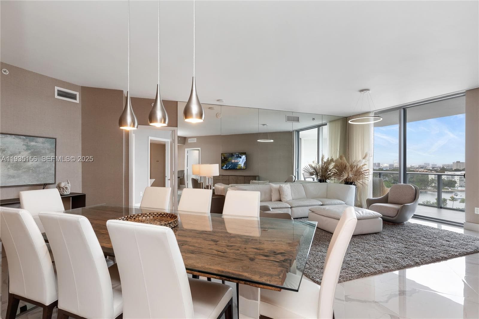 17301 Biscayne Blvd 908 photo 3