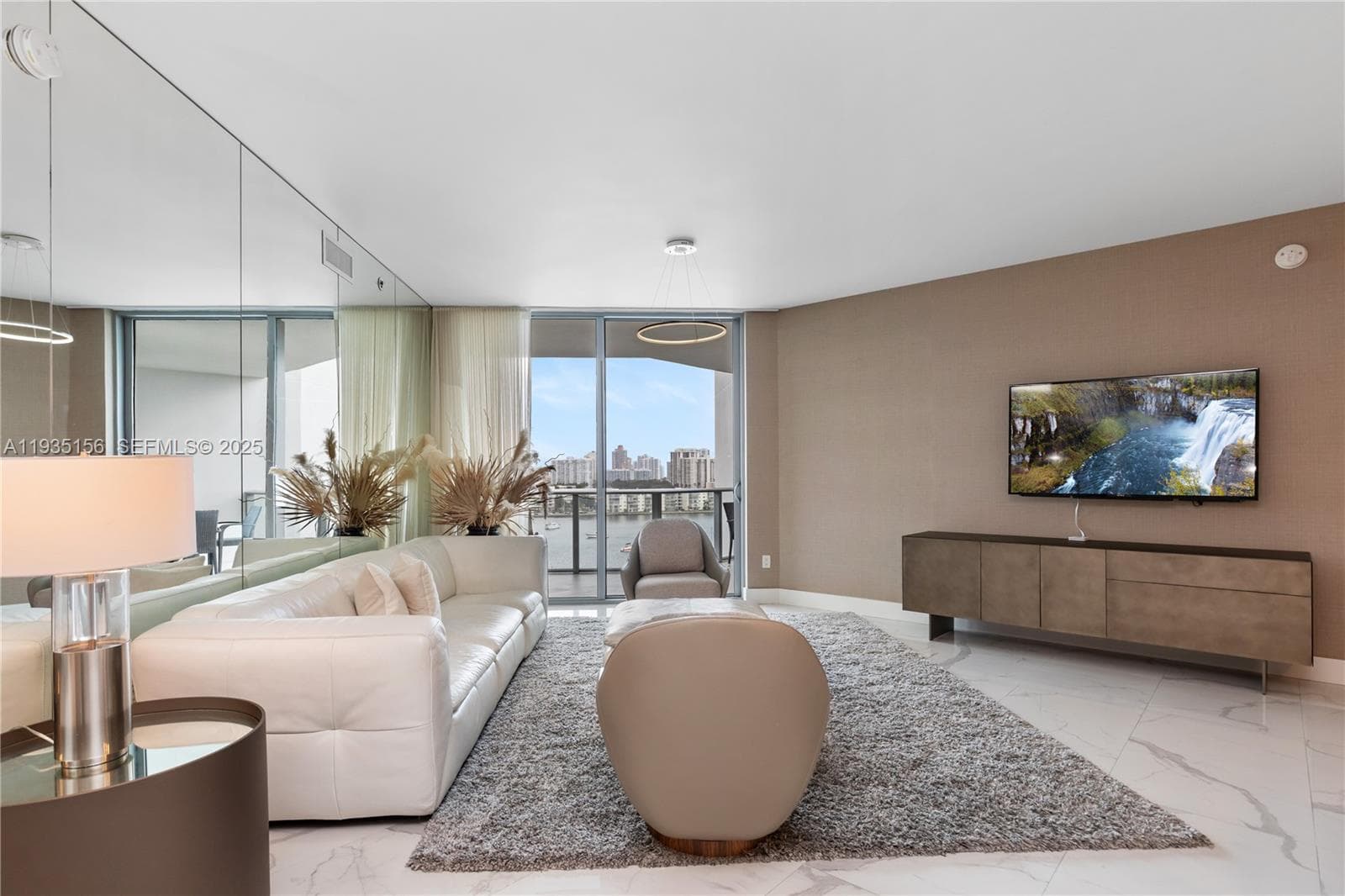 17301 Biscayne Blvd 908 photo 8